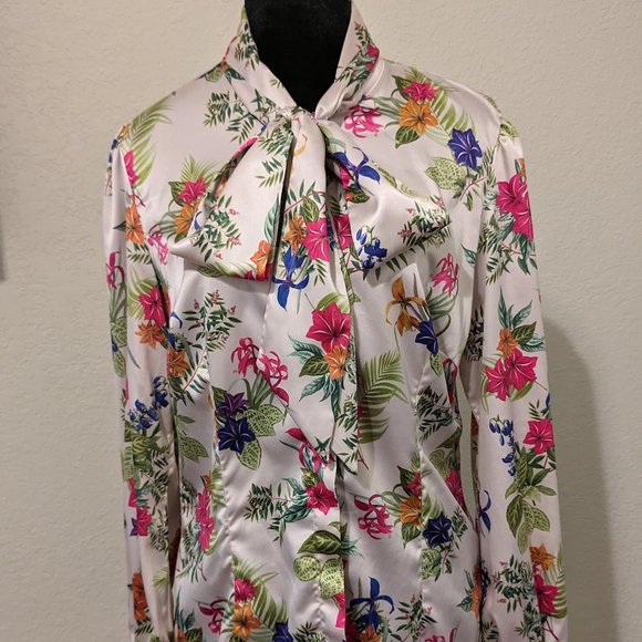 Sheesh & Curtis Bow Blouse - Picture 1 of 5